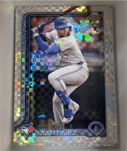 2025 Topps Chrome #105 Orelvis Martinez — front