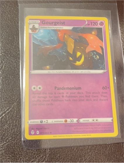 2022 Pokémon TCG Evolving Skies #077 Gourgeist — front