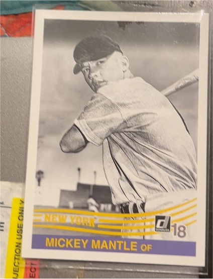 2018 Donruss #254 Mickey Mantle Retro Variation — front