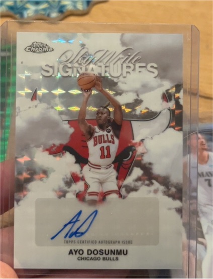 2025 Topps Chrome Sky-Write Signatures #SWS-AD Ayo Dosunmu — front