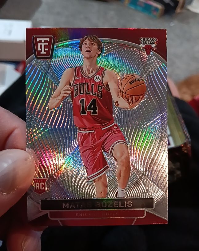2024-25 Panini Totally Certified #174 Matas Buzelis — front