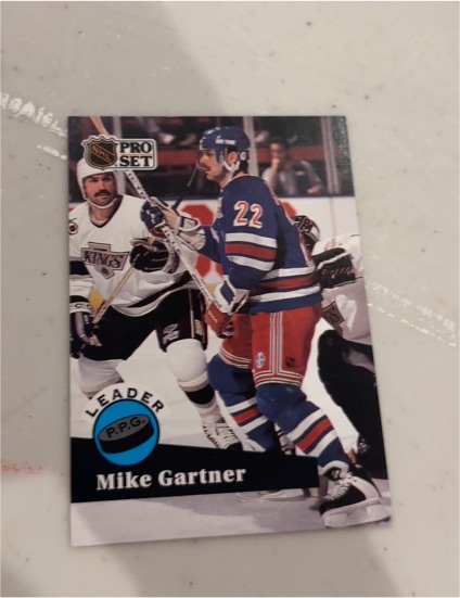 1991-92 Pro Set #604 Mike Gartner — front