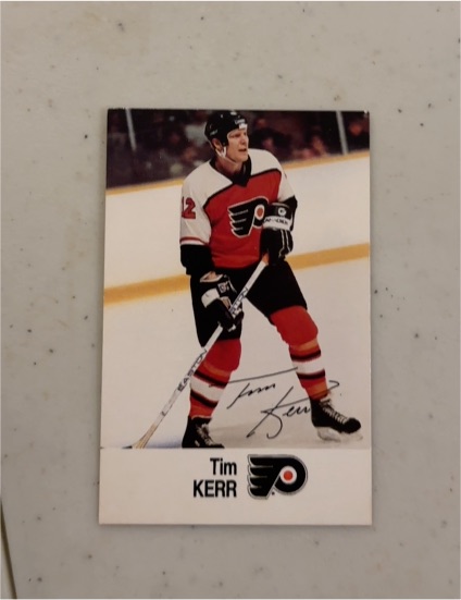 1988-89 Esso All-Stars Hockey Card #V75372 Tim Kerr — front