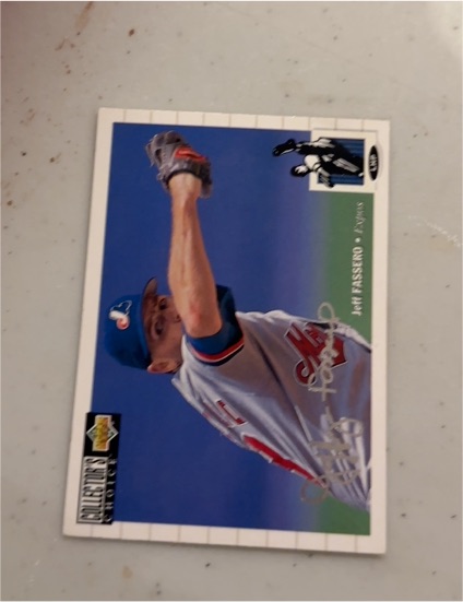 1994 Upper Deck Collector's Choice #98 Jeff Fassero — front