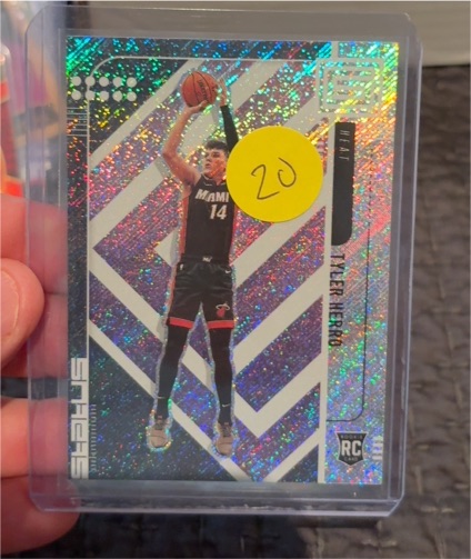 2019-20 Panini Status #138 Tyler Herro — front
