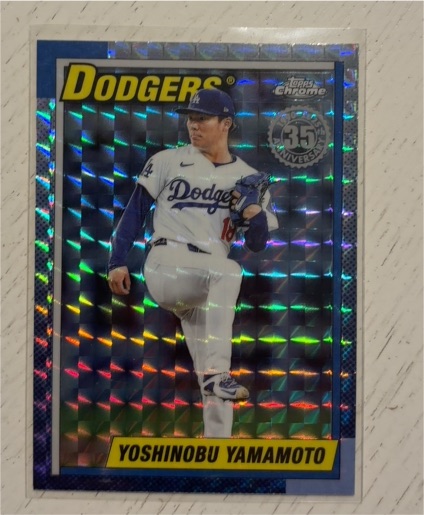 2025 Topps Chrome Update 1990 Topps #90CU-14 Yoshinobu Yamamoto — front