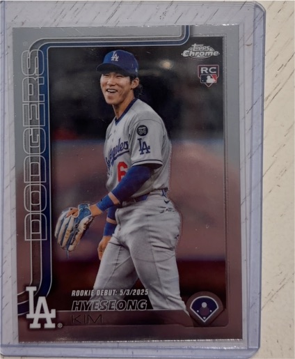 2025 Topps Chrome Update #USC149 Hyeseong Kim Rookie Debut — front