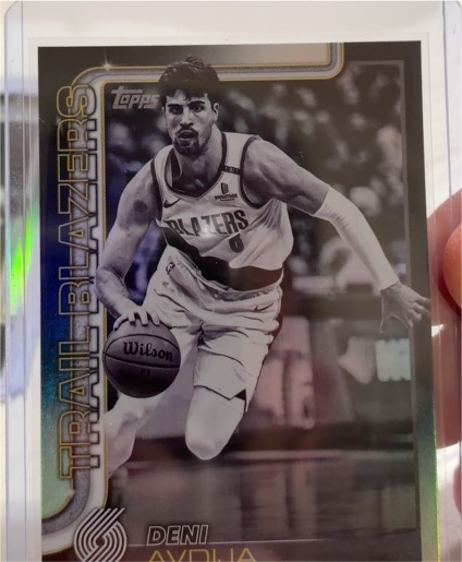 2025-26 Topps #125 Deni Avdija Blackout Parallel — front