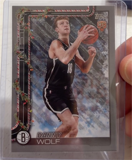 2025-26 Topps Holiday #H187 Danny Wolf — front