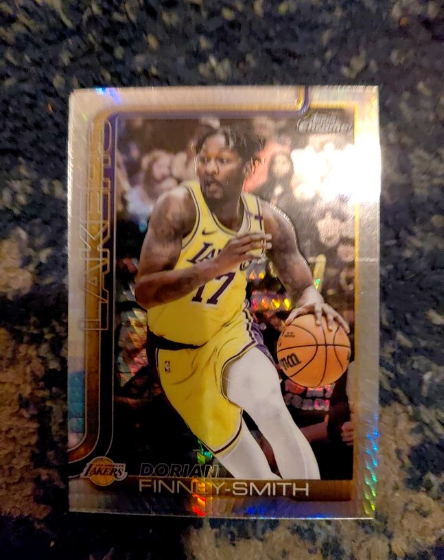 2025-26 Topps Chrome #192 Dorian Finney-Smith — front