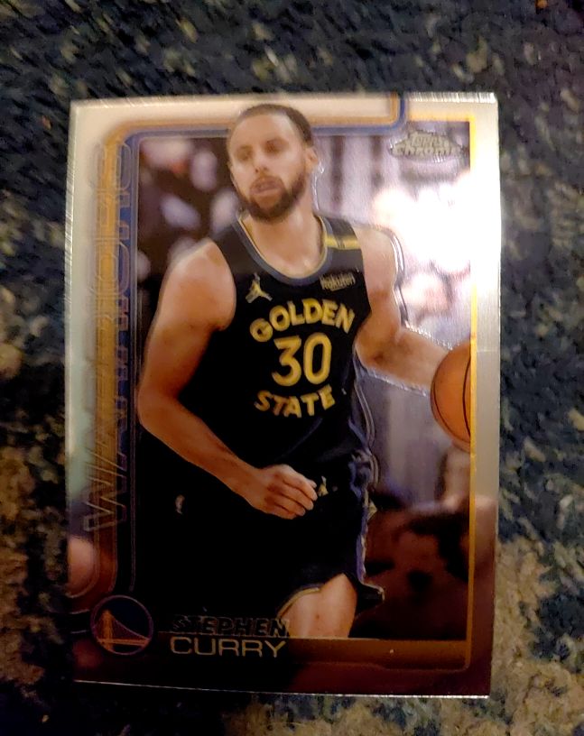 2025-26 Topps Chrome #201 Stephen Curry — front