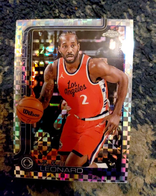 2025-26 Topps Chrome #44 Kawhi Leonard — front
