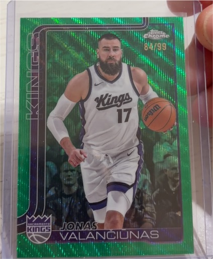 2025-26 Topps Chrome #206 Jonas Valančiūnas — front