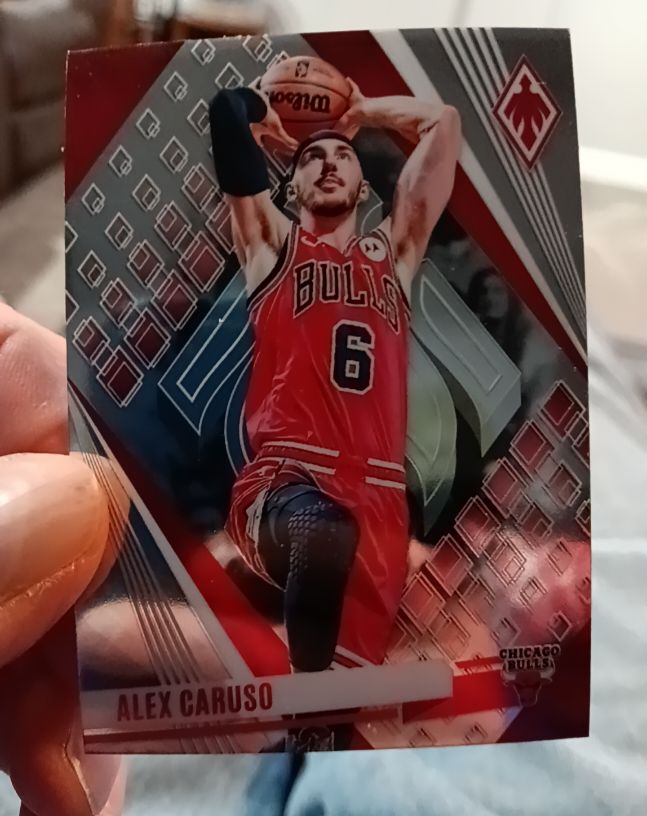 2023-24 Panini Phoenix #110 Alex Caruso — front