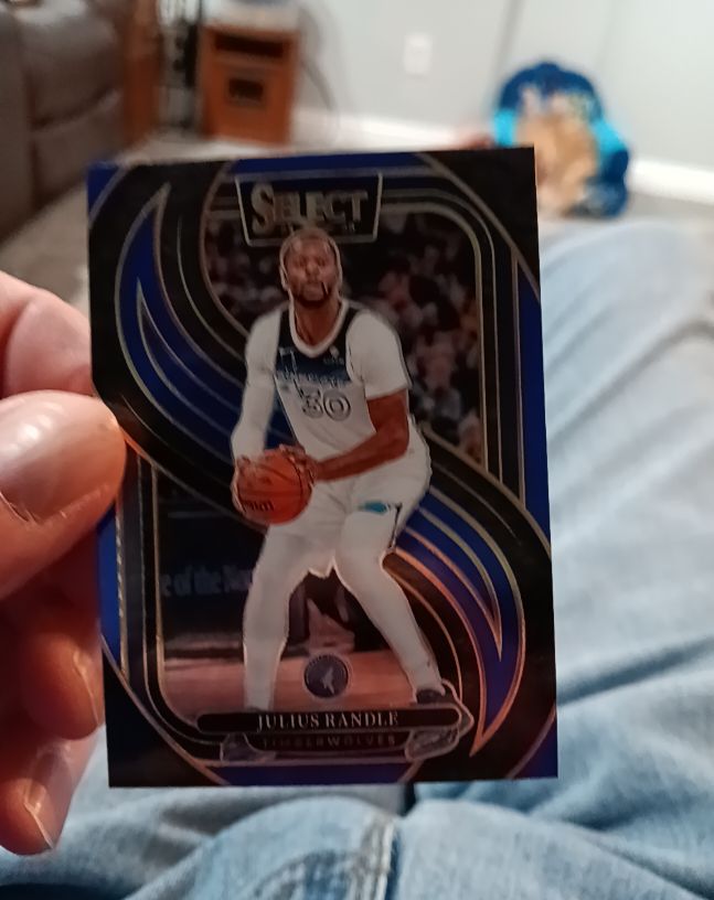 2024-25 Panini Select Premier Level #129 Julius Randle — front