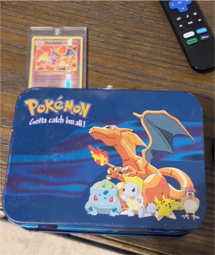 1999 Pokémon #4 Charizard — front