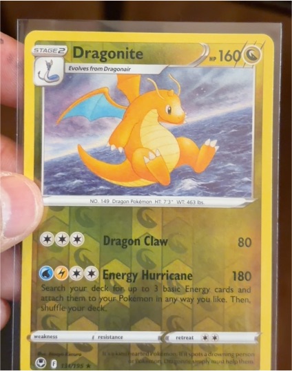 2022 Pokémon TCG Silver Tempest #131 Dragonite — front