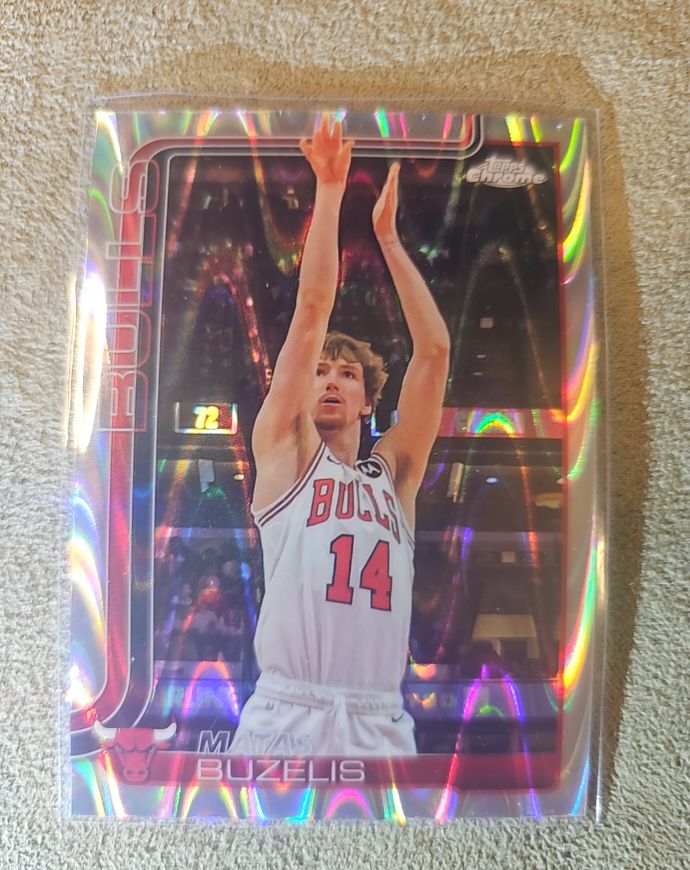 2025-26 Topps Chrome #231 Matas Buzelis — front