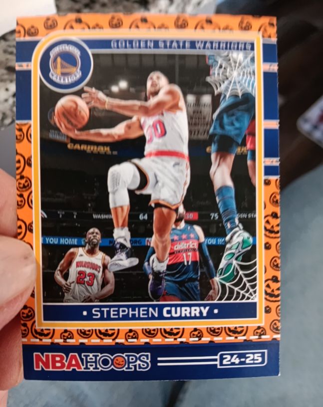 2024-25 Panini NBA Haunted Hoops #22 Stephen Curry — front