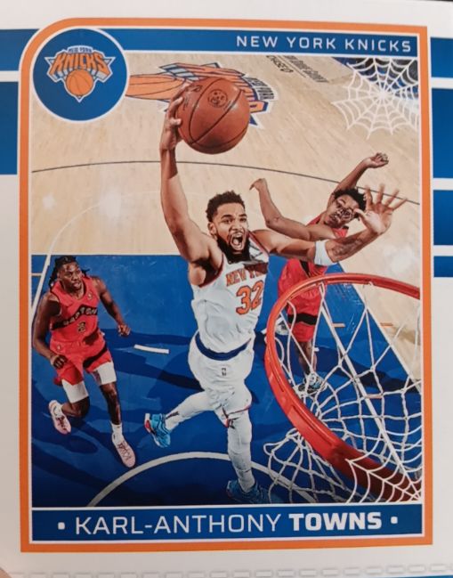 2024-25 Panini Haunted Hoops #230 Karl-Anthony Towns — front
