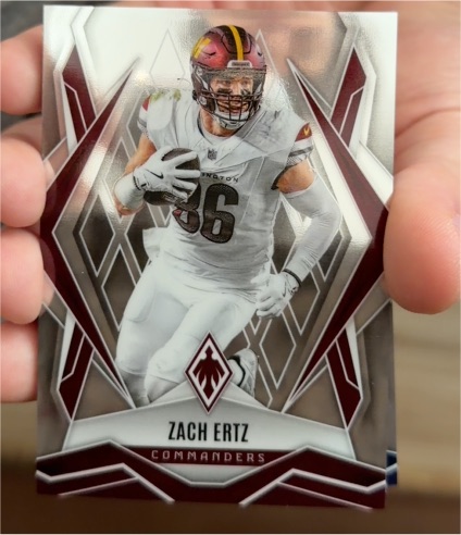 2025 Panini Phoenix #32 Zach Ertz — front