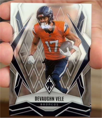 2025 Panini Phoenix #14 DeVaughn Vele — front