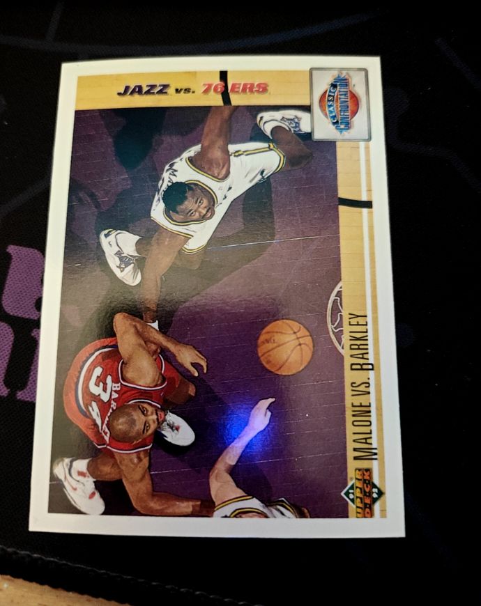 1991-92 Upper Deck #31 Classic Confrontation Karl Malone vs. Charles Barkley — front