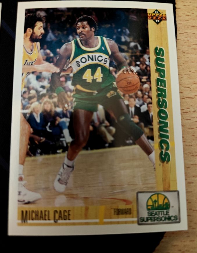 1991-92 Upper Deck #127 Michael Cage — front