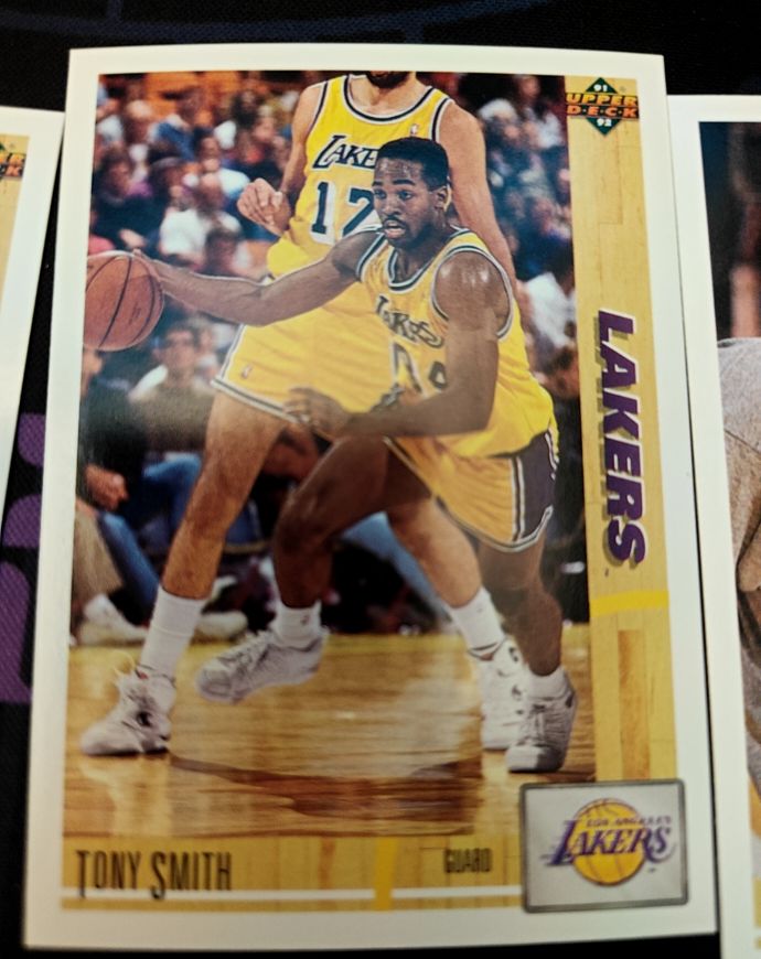 1991-92 Upper Deck #128 Tony Smith — front