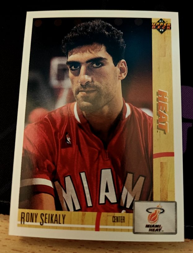 1991-92 Upper Deck #145 Rony Seikaly — front