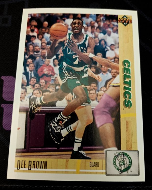 1991-92 Upper Deck #143 Dee Brown — front