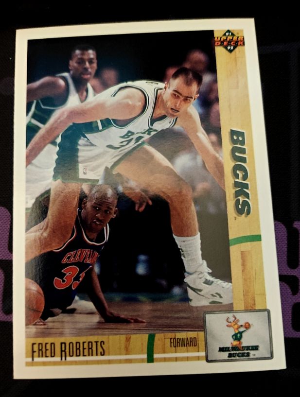 1991-92 Upper Deck #293 Fred Roberts Milwaukee Bucks — front