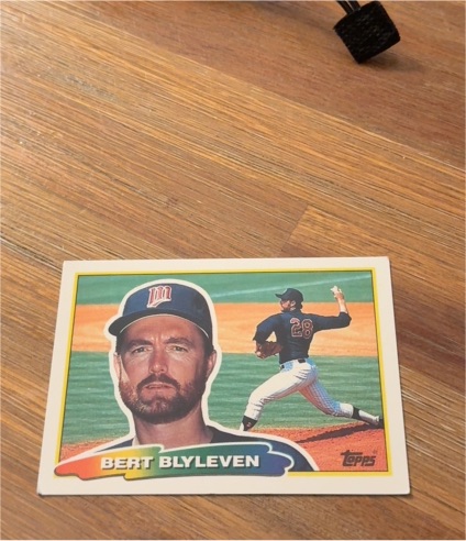 1988 Topps Big Baseball #180 Bert Blyleven — front