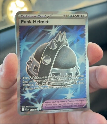 2023 Pokémon TCG Phantasmal Flames #121 Punk Helmet — front