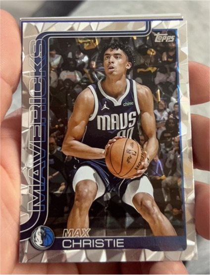 2025-26 Topps #174 Max Christie — front