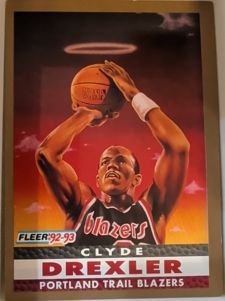 1992-93 Fleer #250 Clyde Drexler — front