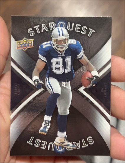 2008 Upper Deck First Edition Starquest #SQ28 Terrell Owens — front