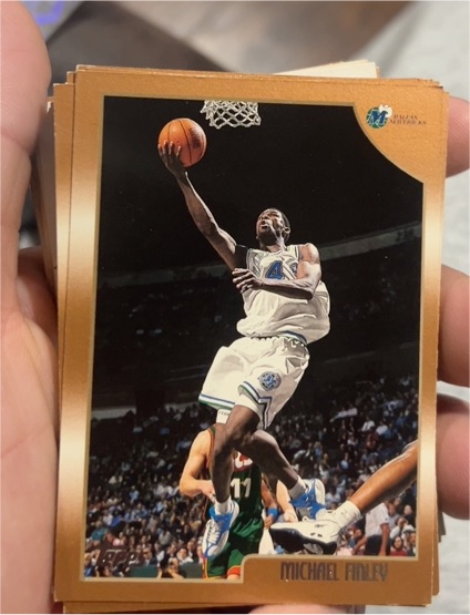 1998-99 Topps #81 Michael Finley — front