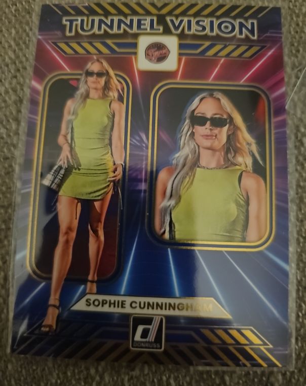 2025 Panini Donruss WNBA #2 Sophie Cunningham Tunnel Vision — front