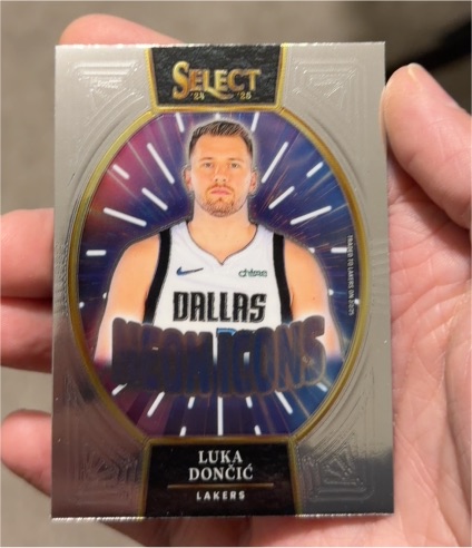 2024 Panini Select #15 Luka Doncic Neon Icons Lakers — front
