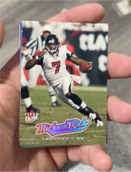 2005 Fleer Ultra #7 Michael Vick — front