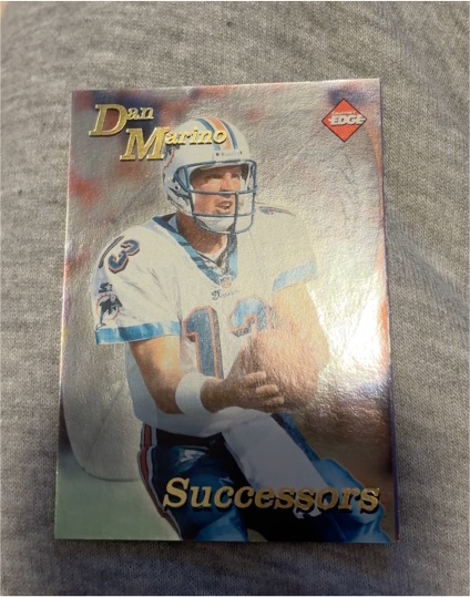 1996 Collector's Edge Successors #17 Dan Marino — front