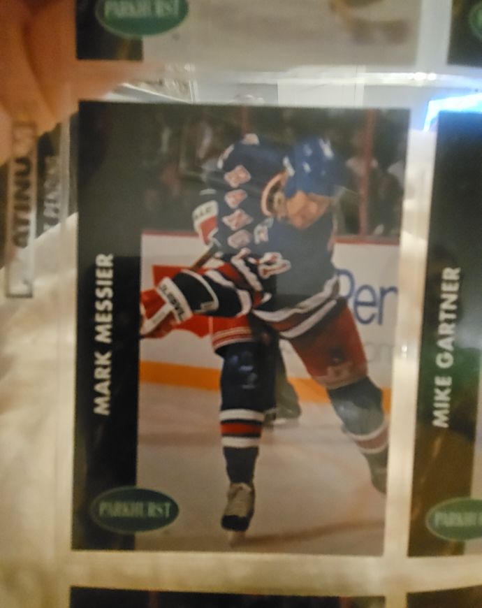1991-92 Parkhurst #121 Mark Messier New York Rangers — front