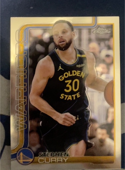 2025-26 Topps Chrome #201 Stephen Curry — front