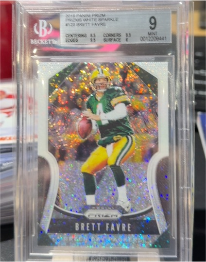 2019 Panini Prizm #323 Brett Favre — front