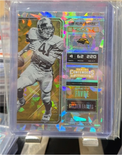2018 Panini Contenders Draft Picks #ST-15 Brett Favre Season Ticket — front
