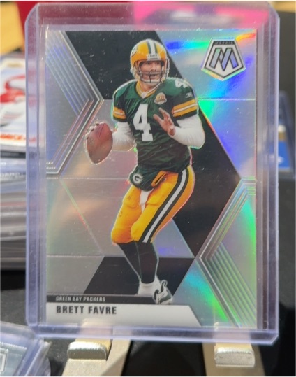 2020 Panini Mosaic #81 Brett Favre — front