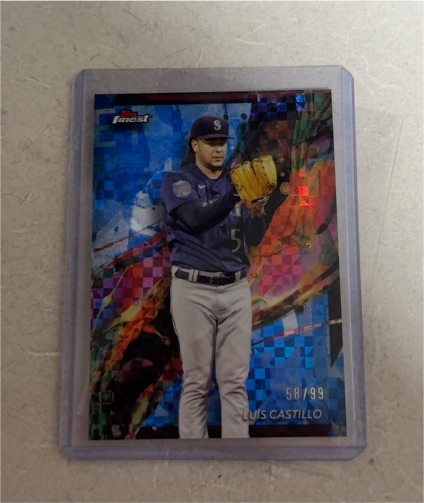 2024 Topps Finest #81 Luis Castillo — front