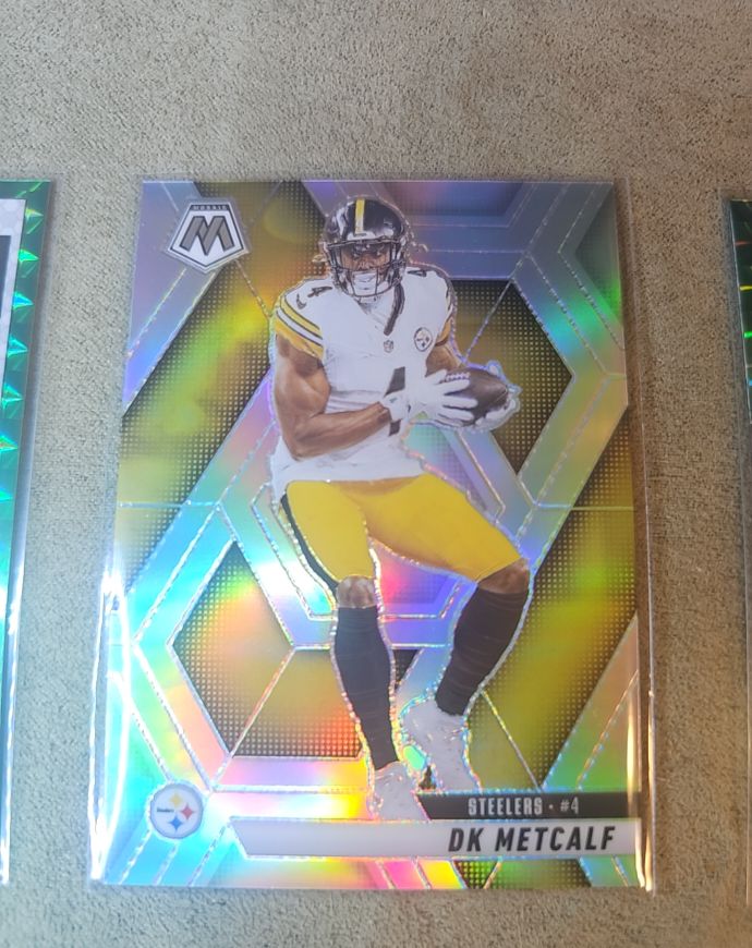2025 Panini Mosaic #4 DK Metcalf — front