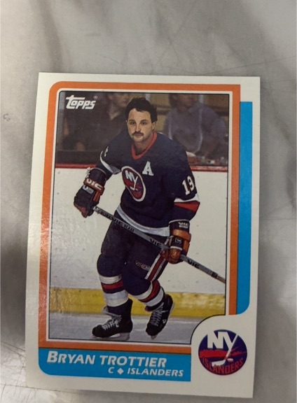 1986-87 Topps #155 Bryan Trottier — front